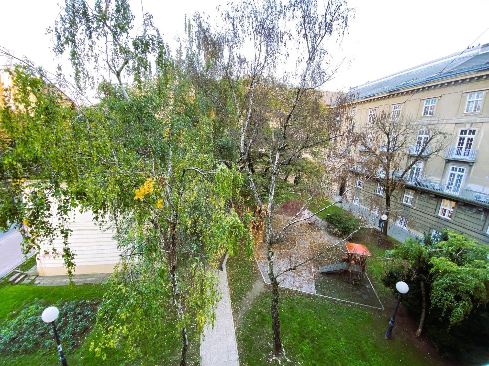 Brickwall Apartments Zagreb Room photo